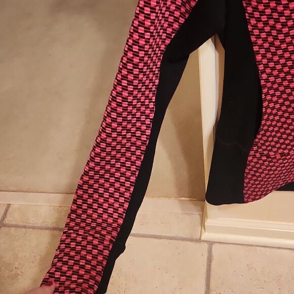 Lululemon Radiant Scuba Jacket w/ Collar Deep Dive Berry Black (6) - Picture 7 of 12